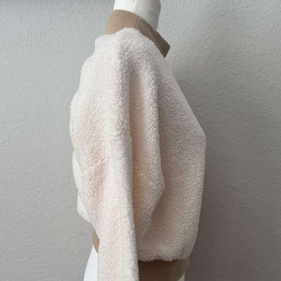 NWT Fabletics Malia Polar Fleece Pullover Crewneck Ivory Tan Women's Size S - Picture 3 of 8